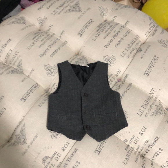 Gymboree Other - Gymboree gray dress vest size 12-18 months